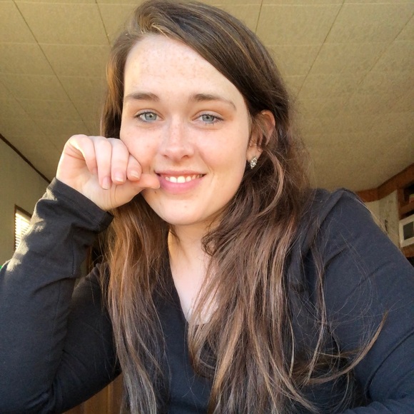 Meet your Posher, Brandy - Picture 1 of 1